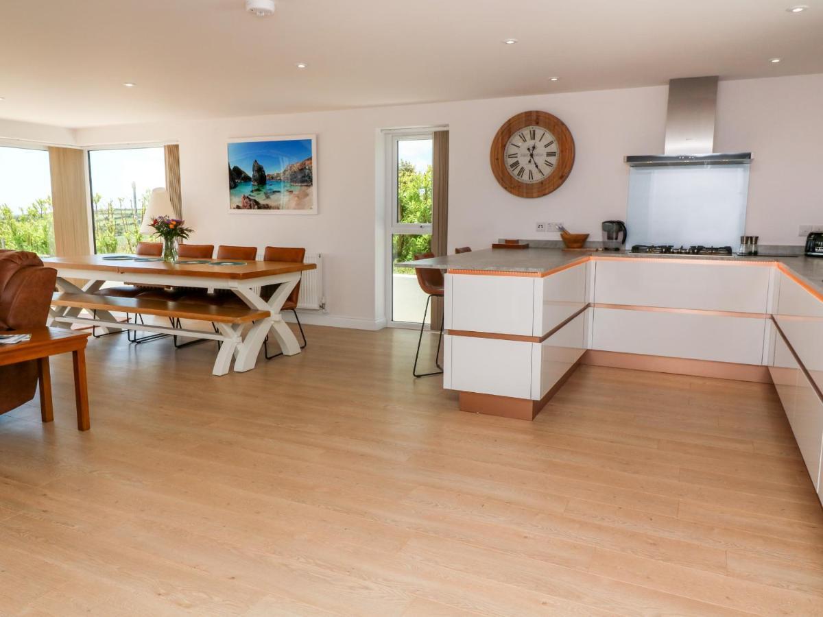 Atlantic View Villa เพนแซนซ์ ภายนอก รูปภาพ